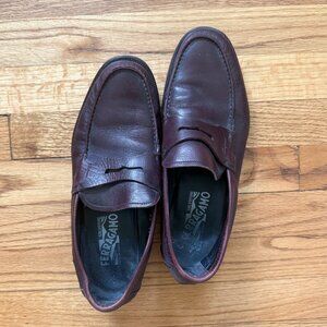 Ferragamo Men's Loafer in brown/ burgundy
